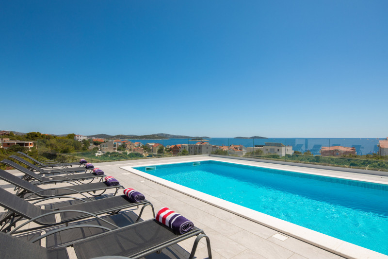 Villa Zečevo skimerski bazen