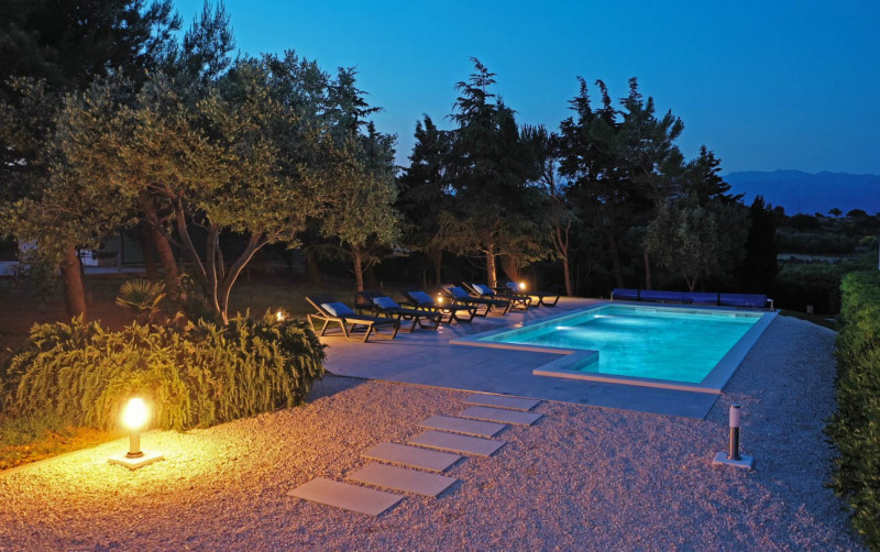 Pag luksuzni bazen 8 noc