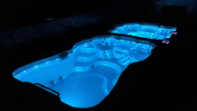 Swimspa Canadian Spa Nautilus XXXL masažni bazen