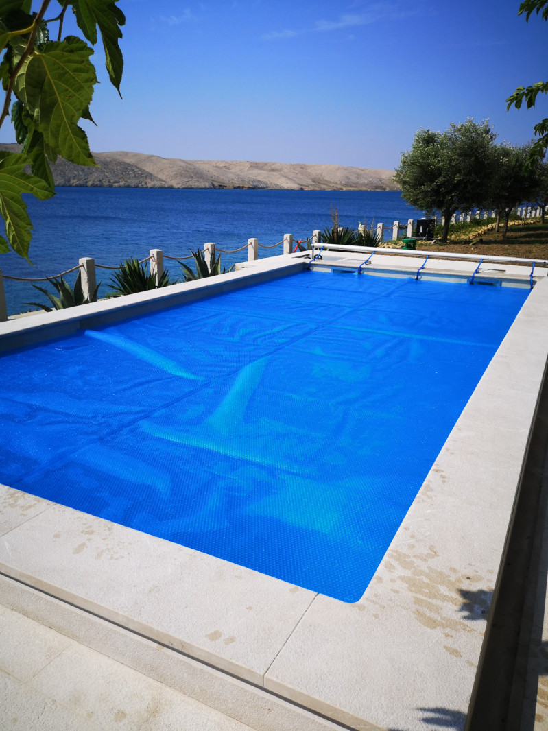 Ljetni plivajući prekrivač